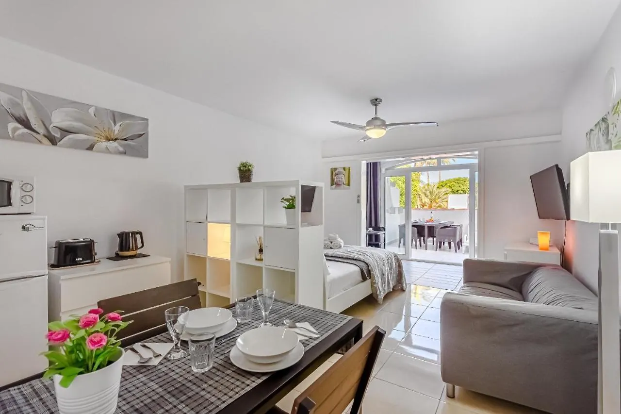 Fantastic Large Studio In Front Of Beach Heated Pool Wifi Arona  0*, Arona (Tenerife) Spanien