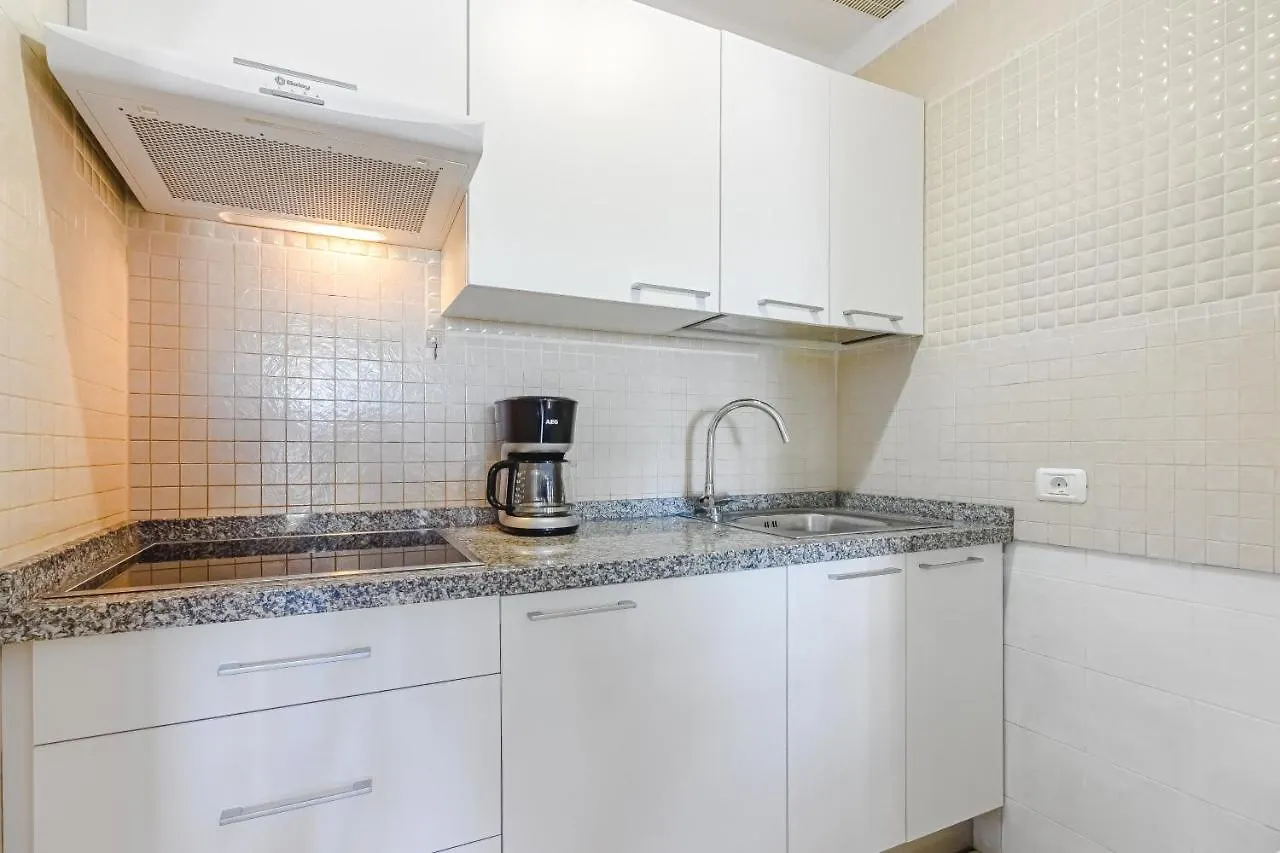 Appartement Fantastic Large Studio In Front Of Beach Heated Pool Wifi Arona